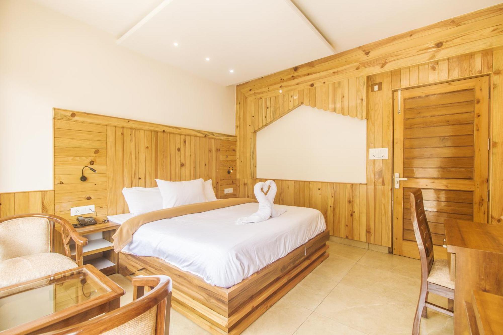 Wow Stayz2 Hotel The Lodge Dharamshala Exterior photo